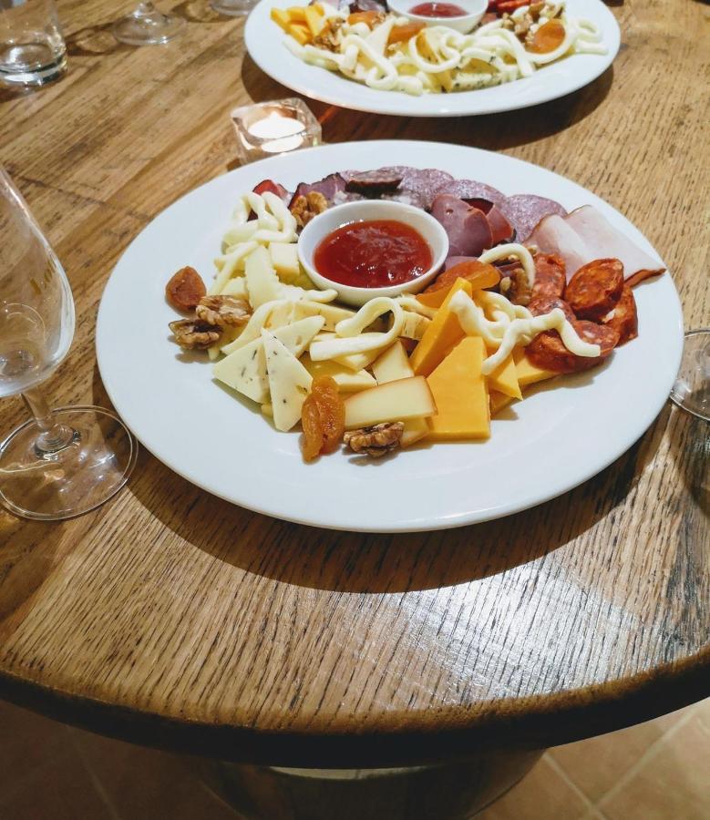 Lotrinsky Hotel Velké Pavlovice المظهر الخارجي الصورة