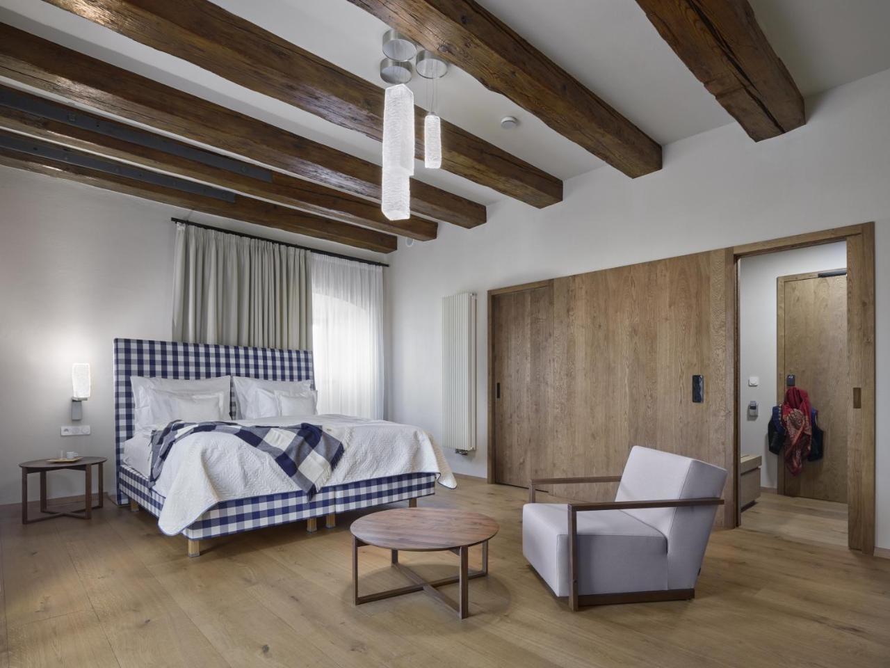 Lotrinsky Hotel Velké Pavlovice المظهر الخارجي الصورة